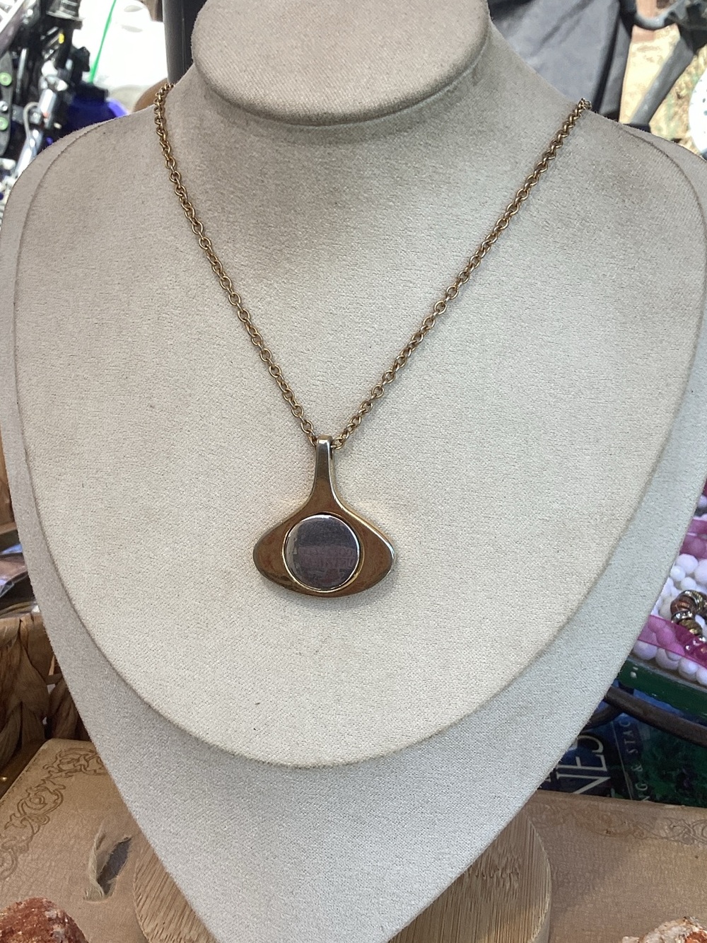 & Other Stories Gold-Tone Necklace with Brown Center